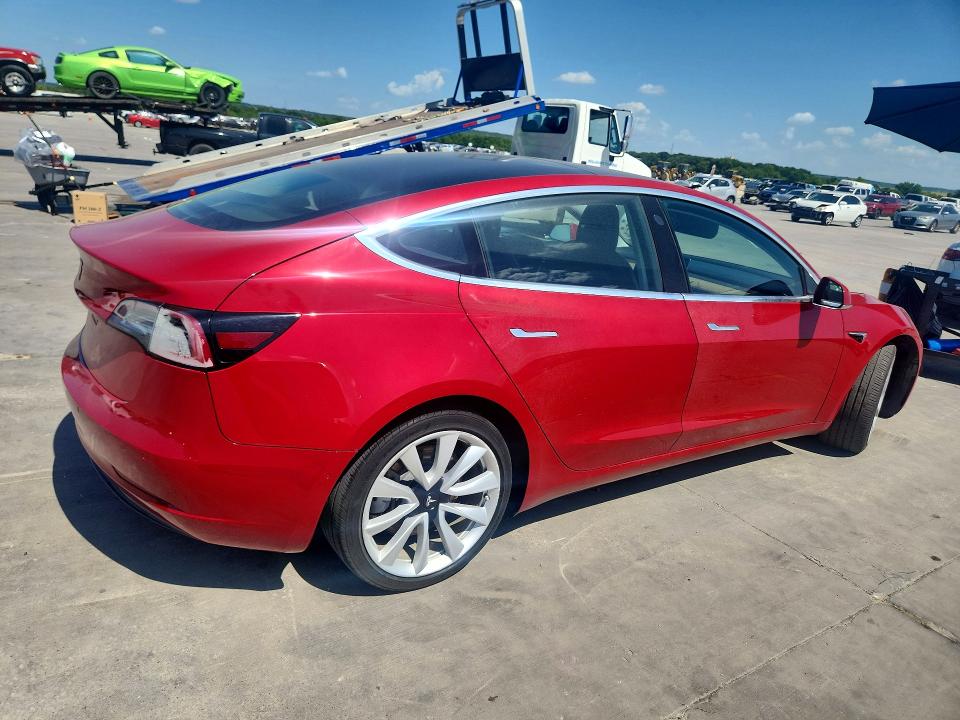Продажа на аукционе авто 2018 Tesla Model 3, vin: 5YJ3E1EA4JF102961, номер лота: 59905516