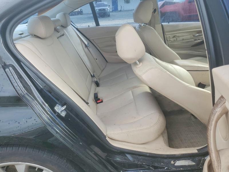 60821556 :رقم المزاد ، WBA3C1G51DNR49378 vin ، 2013 Bmw 328 مزاد بيع