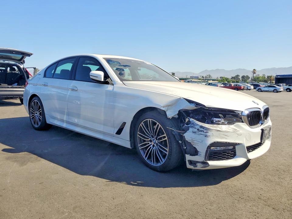 2018 Bmw 530e მანქანა იყიდება აუქციონზე, vin: WBAJA9C50JB252749, აუქციონის ნომერი: 61389246
