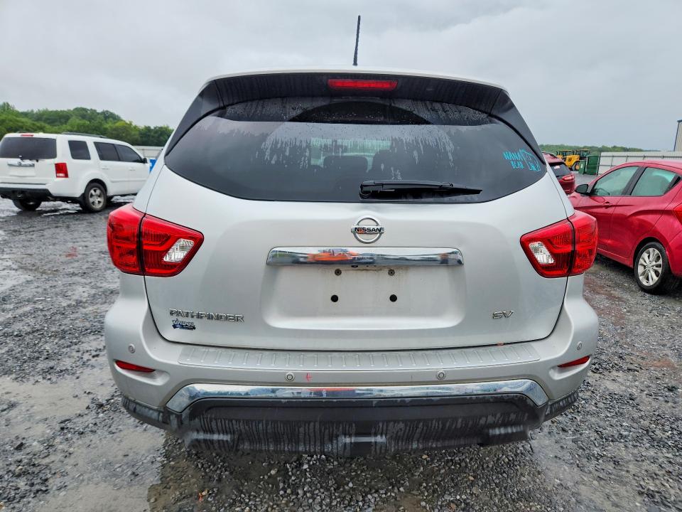 61934766 :رقم المزاد ، 5N1DR2MN3JC638053 vin ، 2018 Nissan Pathfinder مزاد بيع