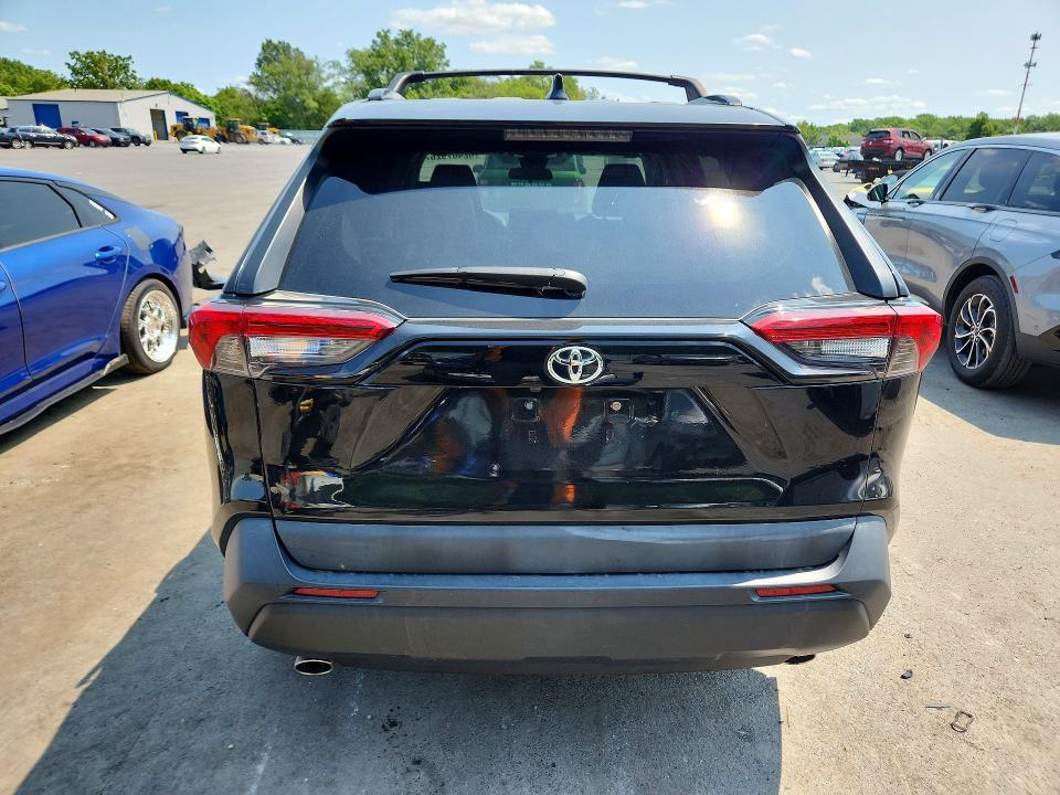 Продажа на аукционе авто 2021 Toyota Rav4, vin: 2T3C1RFV4MC122770, номер лота: 62487926