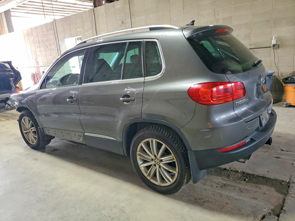 2014 Volkswagen Tiguan მანქანა იყიდება აუქციონზე, vin: WVGBV3AX1EW536530, აუქციონის ნომერი: 59690376