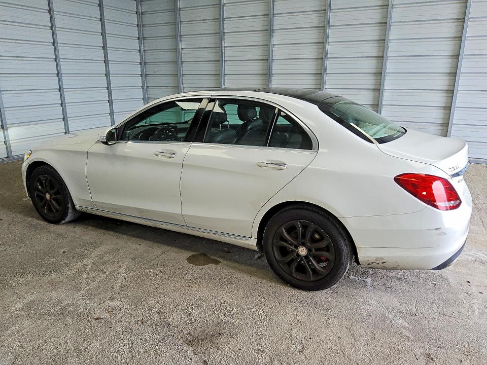 2015 Mercedes-benz C მანქანა იყიდება აუქციონზე, vin: 55SWF4KB1FU015226, აუქციონის ნომერი: 55385986