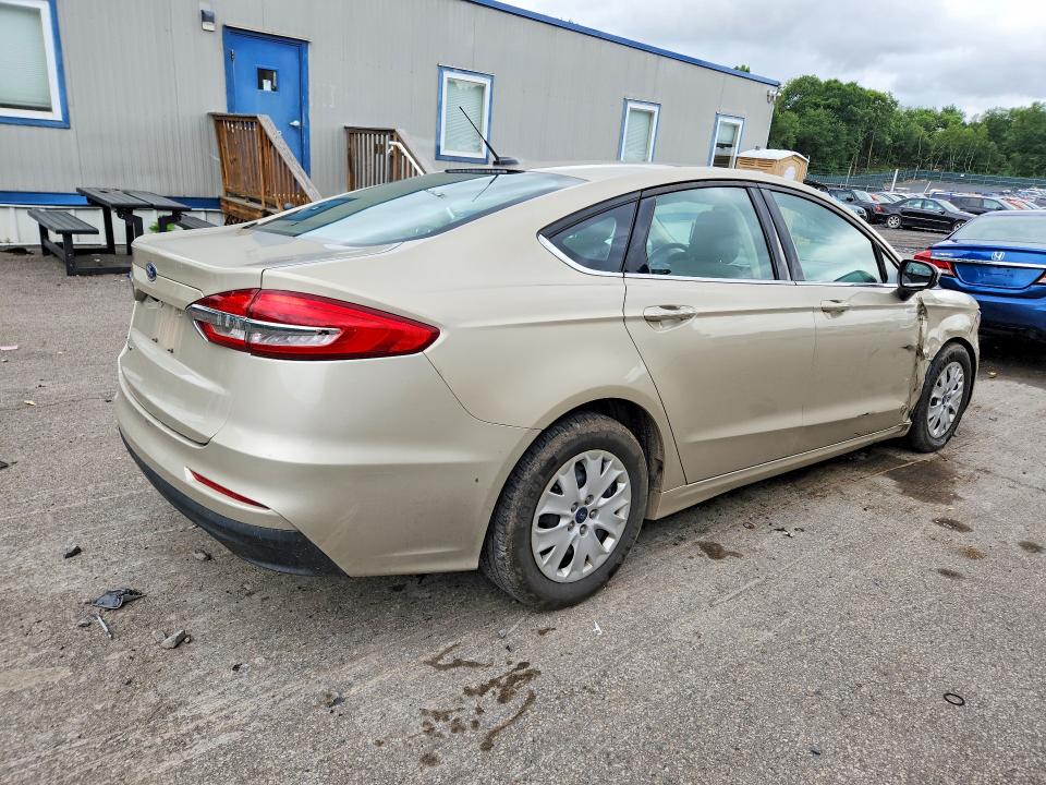 Продажа на аукционе авто 2019 Ford Fusion, vin: 3FA6P0G79KR245641, номер лота: 61860966
