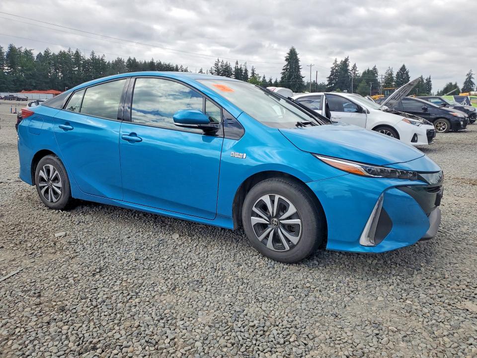 59302006 :رقم المزاد ، JTDKARFP8J3077018 vin ، 2018 Toyota Prius Prime مزاد بيع