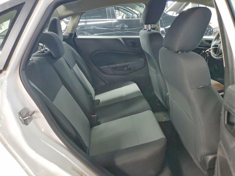 62996836 :رقم المزاد ، 3FADP4AJ8FM202995 vin ، 2015 Ford Fiesta مزاد بيع