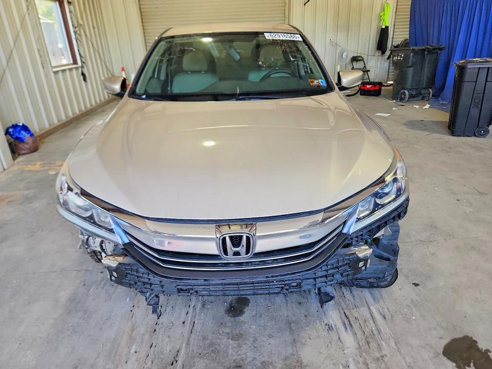 Продаж на аукціоні авто 2017 Honda Accord, vin: 1HGCR2F34HA298740, номер лоту: 62916586