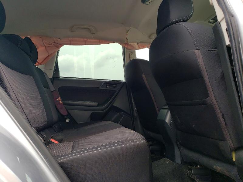 62122156 :رقم المزاد ، JF2SJEBC1JH571477 vin ، 2018 Subaru Forester مزاد بيع