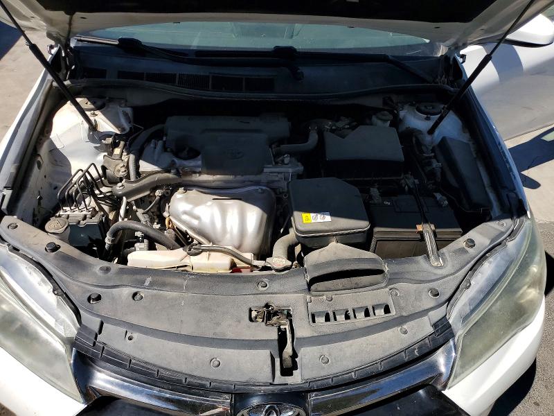 62700416 :رقم المزاد ، 4T1BF1FKXHU323090 vin ، 2017 Toyota Camry مزاد بيع