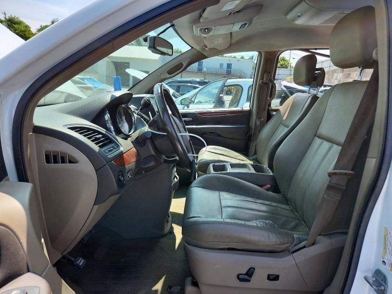 2014 Chrysler Town & Country მანქანა იყიდება აუქციონზე, vin: 2C4RC1BG9ER236450, აუქციონის ნომერი: 62111356