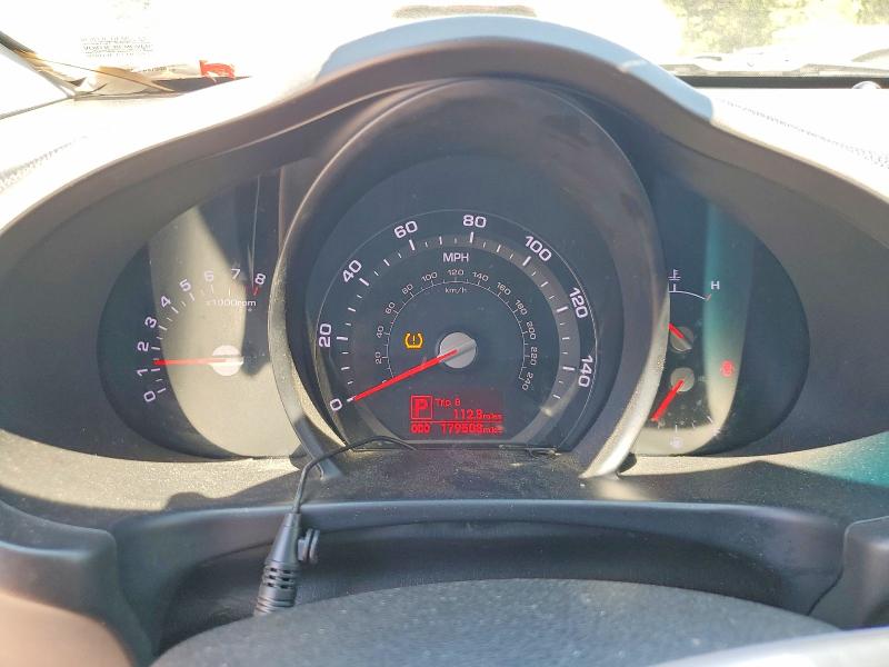 60388436 :رقم المزاد ، KNDPBCA28B7038080 vin ، 2011 Kia Sportage مزاد بيع