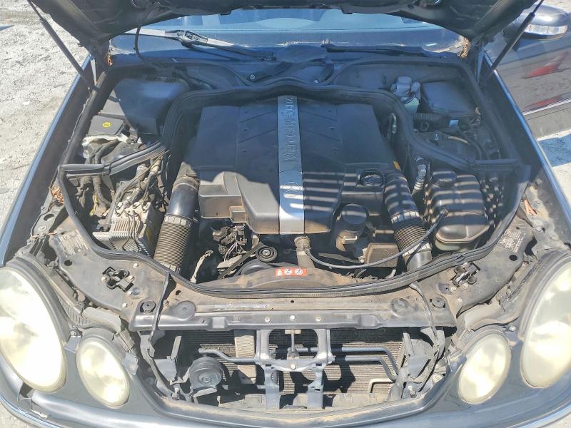 60299576 :رقم المزاد ، WDBUF65J64A488406 vin ، 2004 Mercedes-benz E مزاد بيع