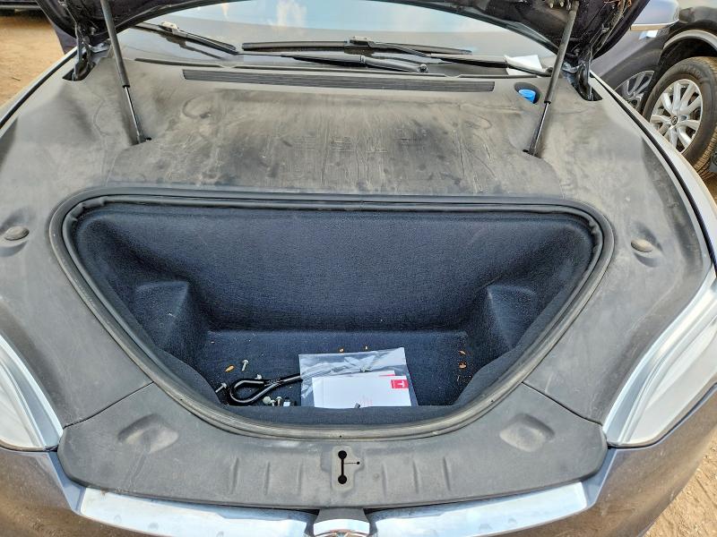 Продажа на аукционе авто 2018 Tesla Model S, vin: 5YJSA1E27JF298815, номер лота: 61155156