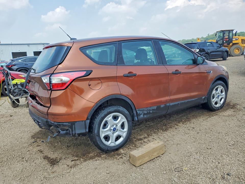 2017 Ford Escape მანქანა იყიდება აუქციონზე, vin: 1FMCU0F70HUB97497, აუქციონის ნომერი: 61583356