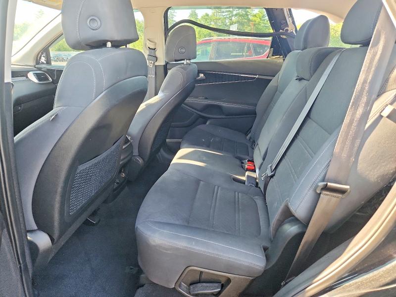Продажа на аукционе авто 2017 Kia Sorento, vin: 5XYPGDA34HG227174, номер лота: 60640506