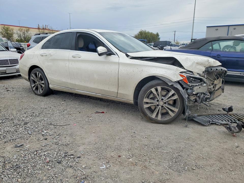 2015 Mercedes-benz C მანქანა იყიდება აუქციონზე, vin: 55SWF4KB9FU031304, აუქციონის ნომერი: 61552976