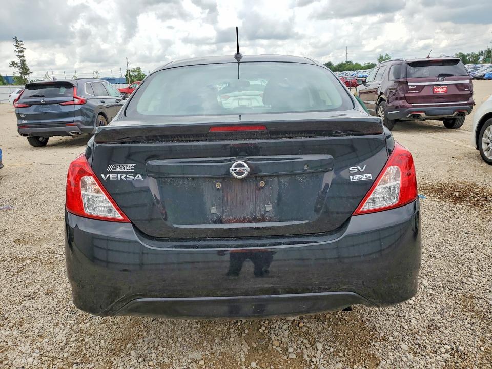 60792896 :رقم المزاد ، 3N1CN7AP7HL904108 vin ، 2017 Nissan Versa مزاد بيع