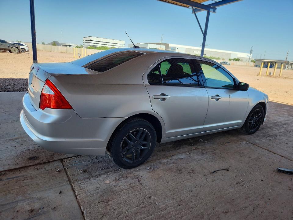 58551756 :رقم المزاد ، 3FAHP0GA9CR441942 vin ، 2012 Ford Fusion مزاد بيع