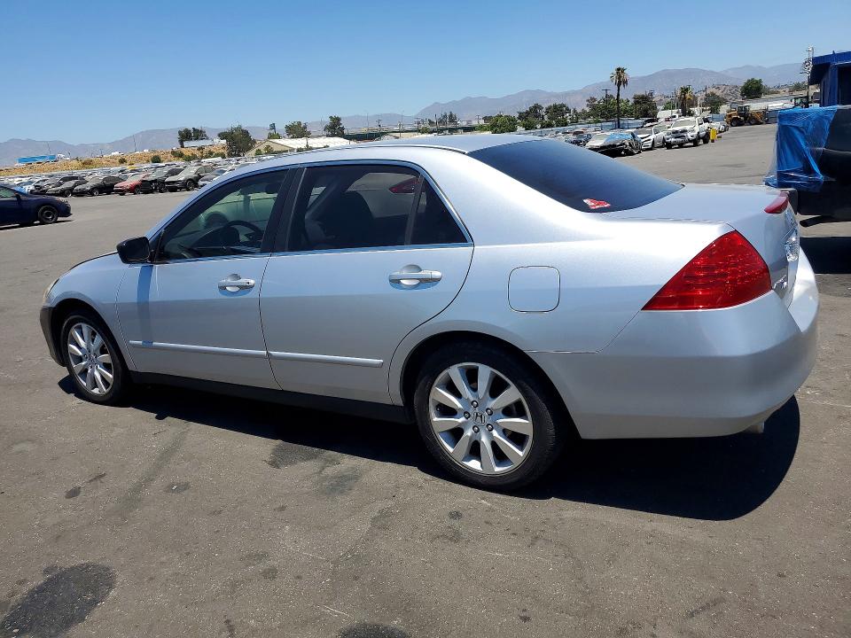 60316276 :رقم المزاد ، 1HGCM66487A092334 vin ، 2007 Honda Accord مزاد بيع