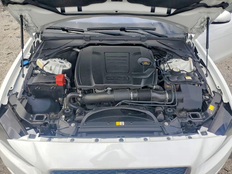 2018 Jaguar Xe მანქანა იყიდება აუქციონზე, vin: SAJAJ4FX4JCP25812, აუქციონის ნომერი: 60610456