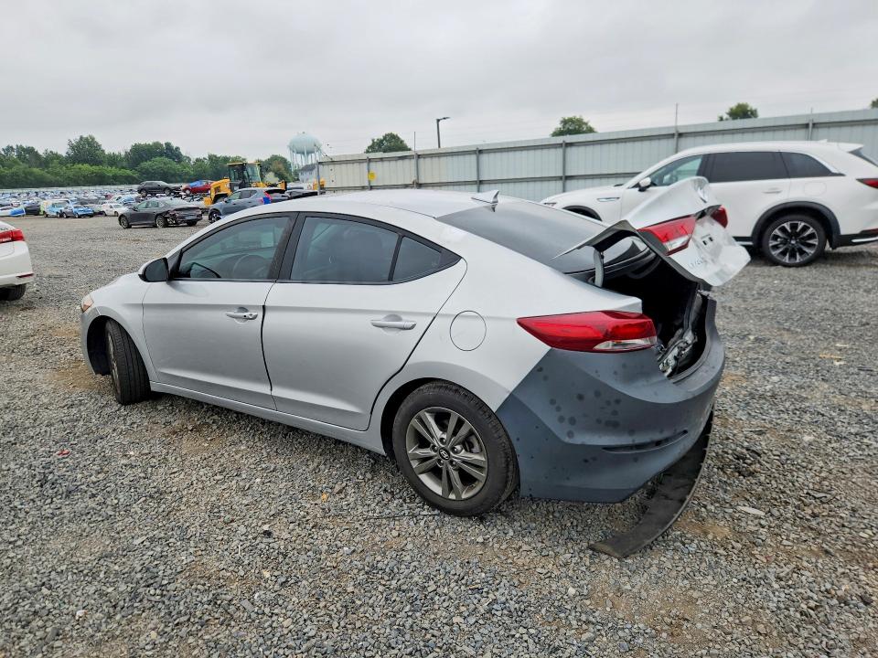 62913276 :رقم المزاد ، 5NPD84LF9JH286470 vin ، 2018 Hyundai Elantra مزاد بيع