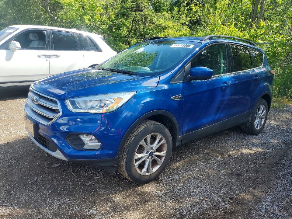 60629986 :رقم المزاد ، 1FMCU0GD8HUB68835 vin ، 2017 Ford Escape مزاد بيع