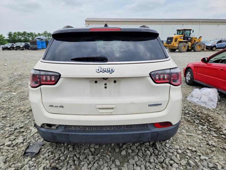 2018 Jeep Compass მანქანა იყიდება აუქციონზე, vin: 3C4NJDBB1JT261831, აუქციონის ნომერი: 85971525