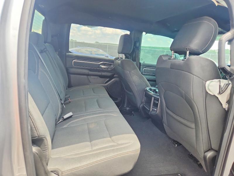 60297176 :رقم المزاد ، 1C6SRFFT7KN711775 vin ، 2019 Ram 1500 مزاد بيع