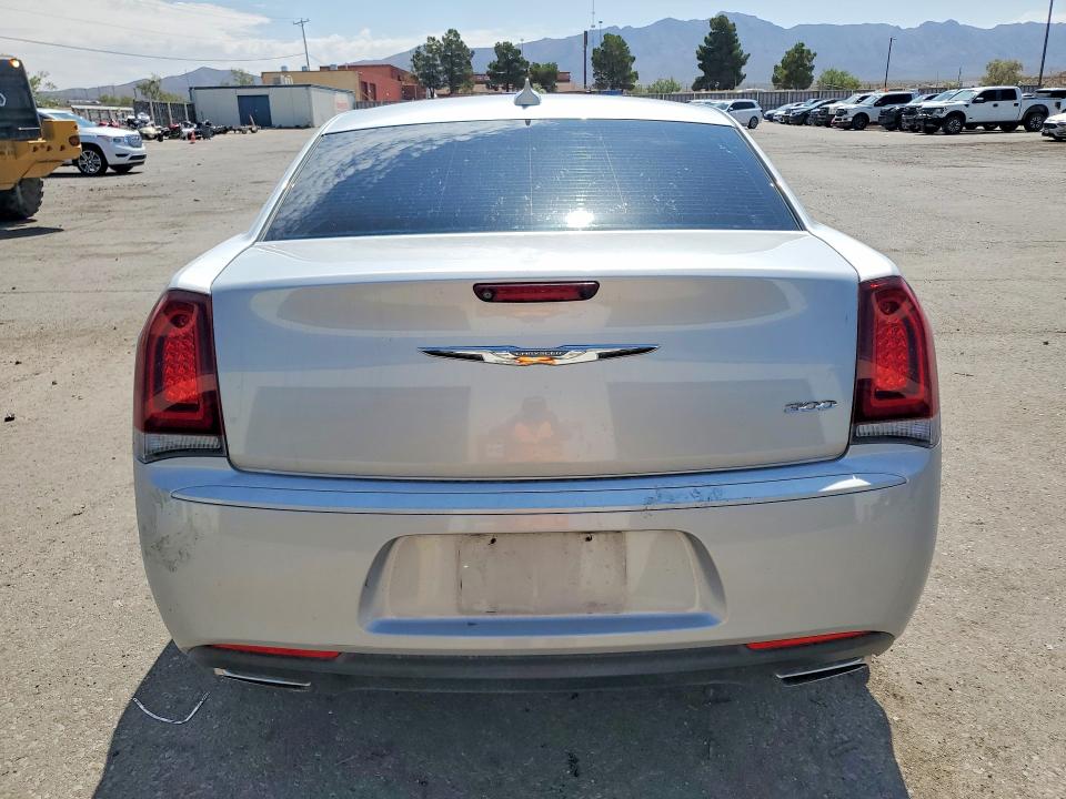 Продаж на аукціоні авто 2020 Chrysler 300, vin: 2C3CCAAG3LH137606, номер лоту: 61559156