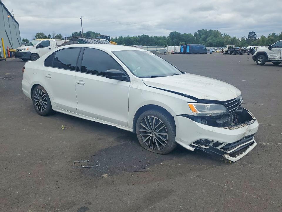 59216656 :رقم المزاد ، 3VWD17AJ2GM228911 vin ، 2016 Volkswagen Jetta مزاد بيع