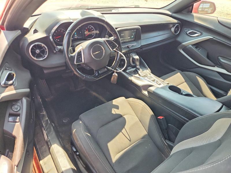 63200956 :رقم المزاد ، 1G1FB1RS4H0164323 vin ، 2017 Chevrolet Camaro مزاد بيع