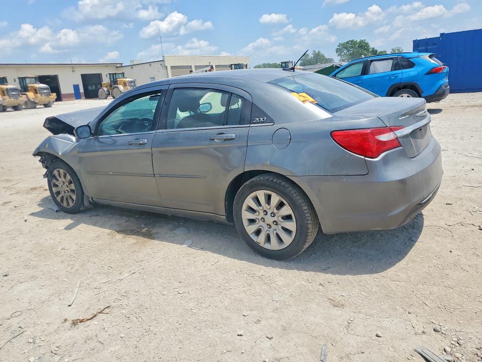 59332466 :رقم المزاد ، 1C3CCBAB3DN635579 vin ، 2013 Chrysler 200 مزاد بيع
