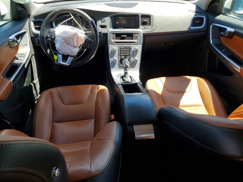 2018 Volvo S60 მანქანა იყიდება აუქციონზე, vin: LYV402TK3JB167841, აუქციონის ნომერი: 85991305