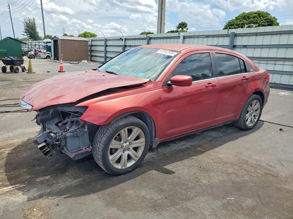 Продажа на аукционе авто 2013 Chrysler 200, vin: 1C3CCBAB2DN697880, номер лота: 63542936