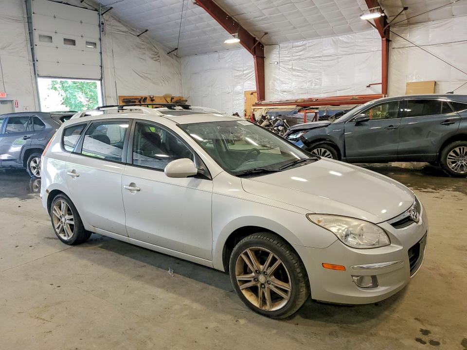 60801976 :رقم المزاد ، KMHDC8AE6BU096547 vin ، 2011 Hyundai Elantra Touring مزاد بيع