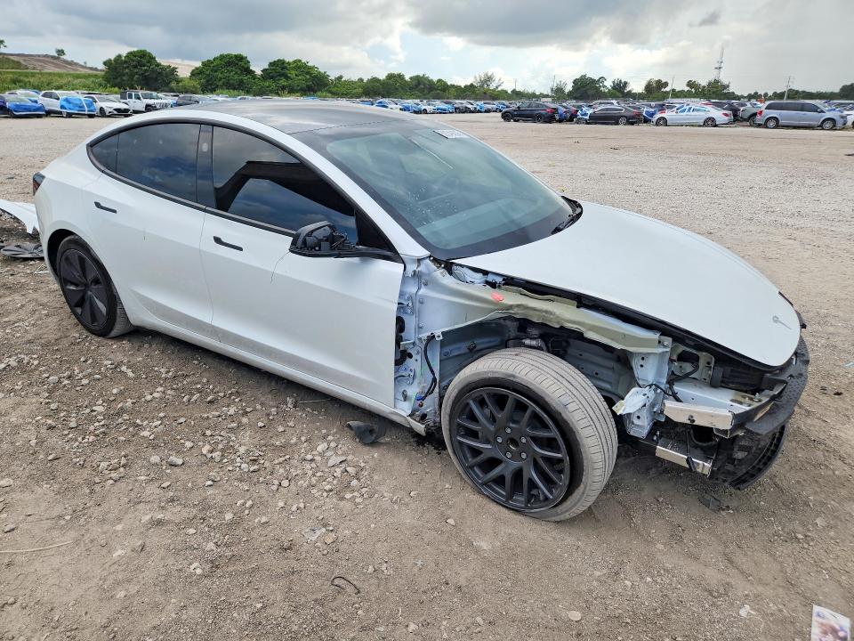 2025 Tesla Model 3 მანქანა იყიდება აუქციონზე, vin: 5YJ3E1EA2SF935515, აუქციონის ნომერი: 59249636