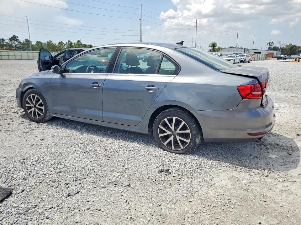 60491446 :رقم المزاد ، 3VWDB7AJ1HM275314 vin ، 2017 Volkswagen Jetta مزاد بيع