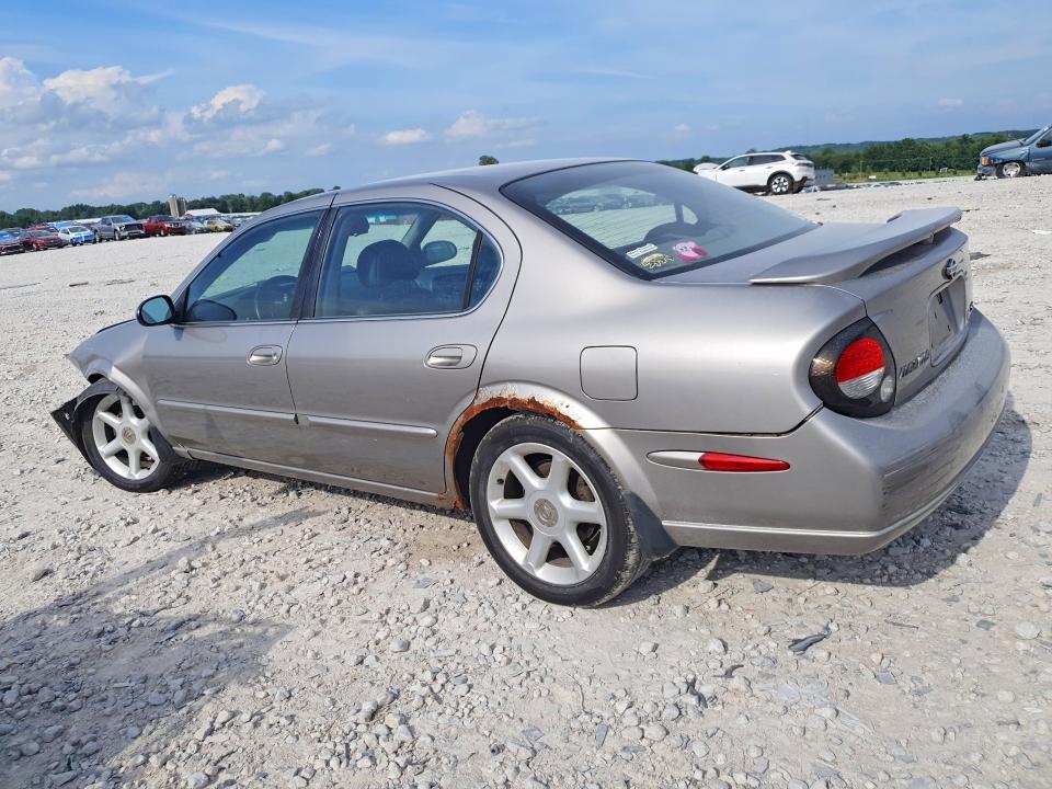 60366306 :رقم المزاد ، JN1CA31A2YT030875 vin ، 2000 Nissan Maxima مزاد بيع