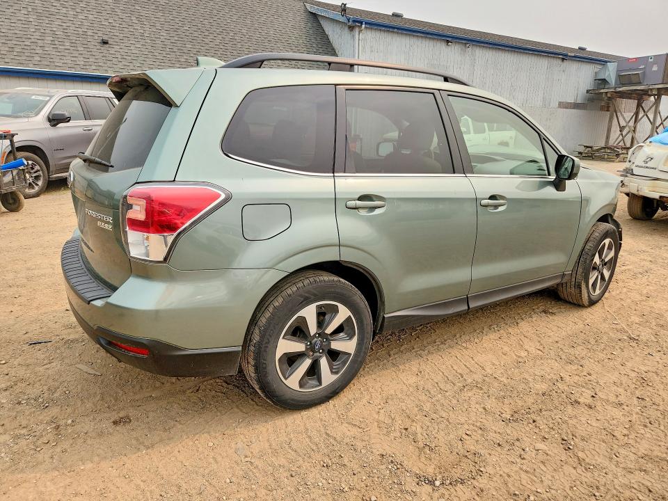 2017 Subaru Forester მანქანა იყიდება აუქციონზე, vin: JF2SJAJC5HH460435, აუქციონის ნომერი: 61011076