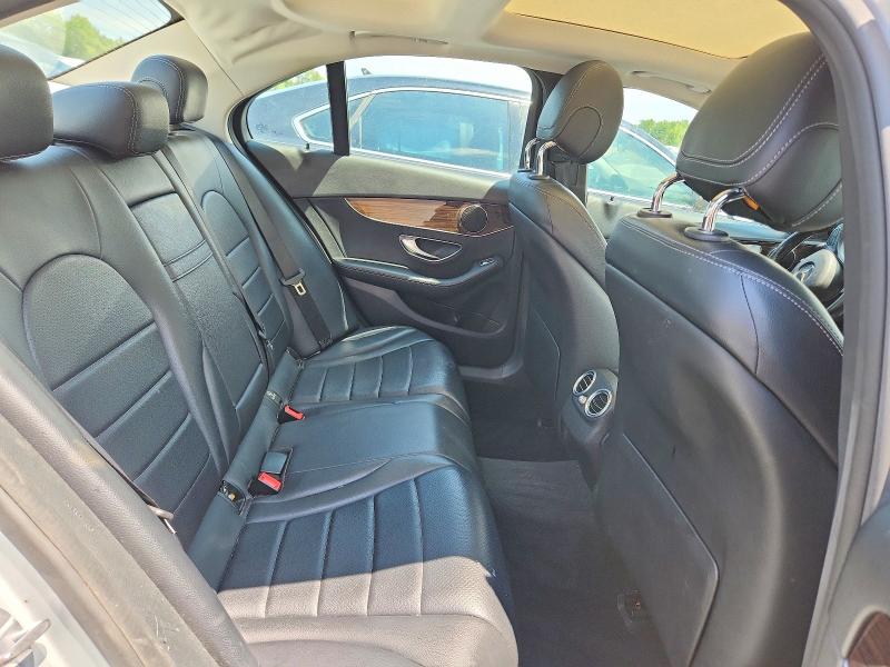 59594146 :رقم المزاد ، 55SWF4KB2HU207368 vin ، 2017 Mercedes-benz C مزاد بيع