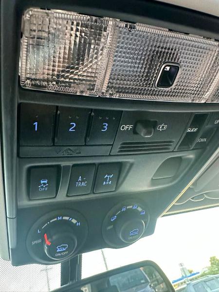 62881876 :رقم المزاد ، JTEBU5JRXF5265653 vin ، 2015 Toyota 4runner مزاد بيع