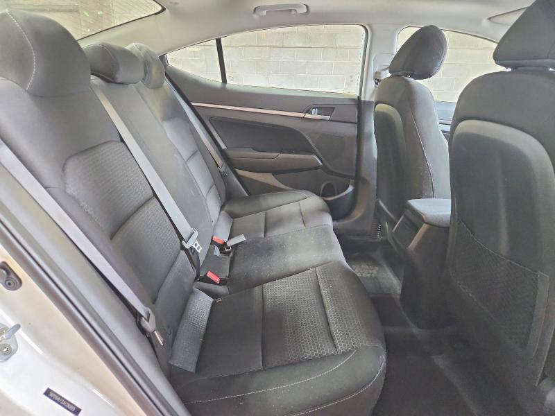 60153696 :رقم المزاد ، 5NPD84LF2JH380819 vin ، 2018 Hyundai Elantra مزاد بيع