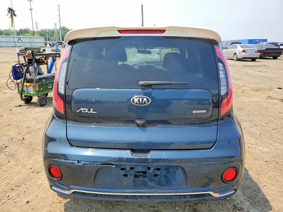 Продаж на аукціоні авто 2018 Kia Soul, vin: KNDJP3A55J7585436, номер лоту: 60980336