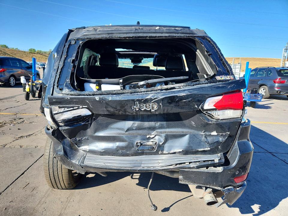 62285086 :رقم المزاد ، 1C4RJFAGXJC332756 vin ، 2018 Jeep Grand Cherokee مزاد بيع