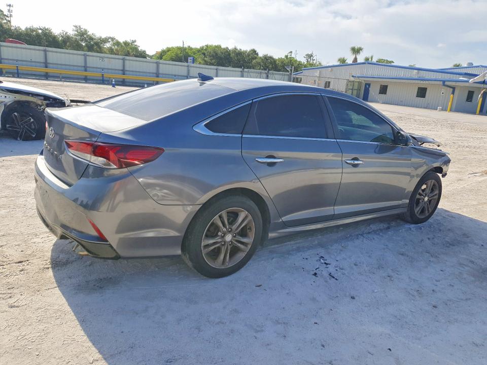 2018 Hyundai Sonata მანქანა იყიდება აუქციონზე, vin: 5NPE34AF9JH672800, აუქციონის ნომერი: 61748386