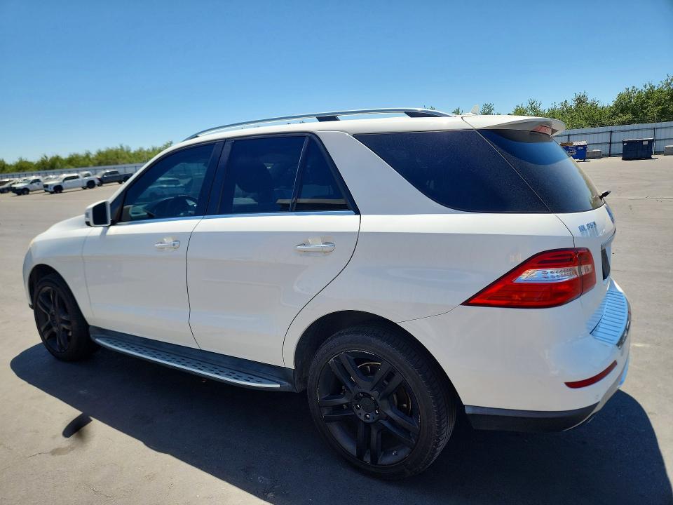 Продажа на аукционе авто 2015 Mercedes-benz Ml, vin: 4JGDA5HBXFA567946, номер лота: 61942956