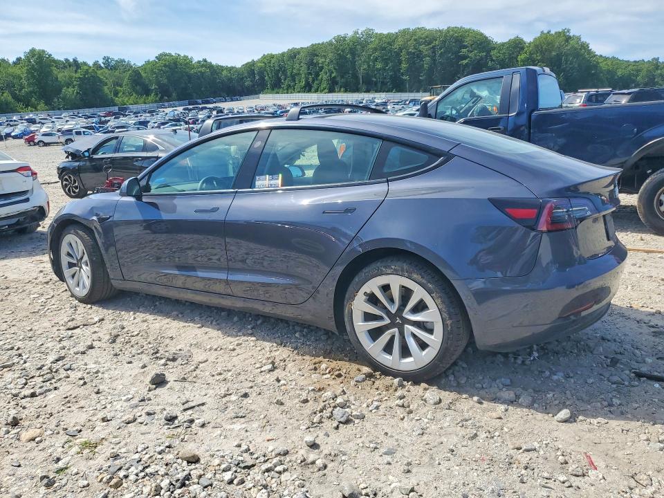 Продажа на аукционе авто 2022 Tesla Model 3, vin: 5YJ3E1EB0NF193645, номер лота: 61151806