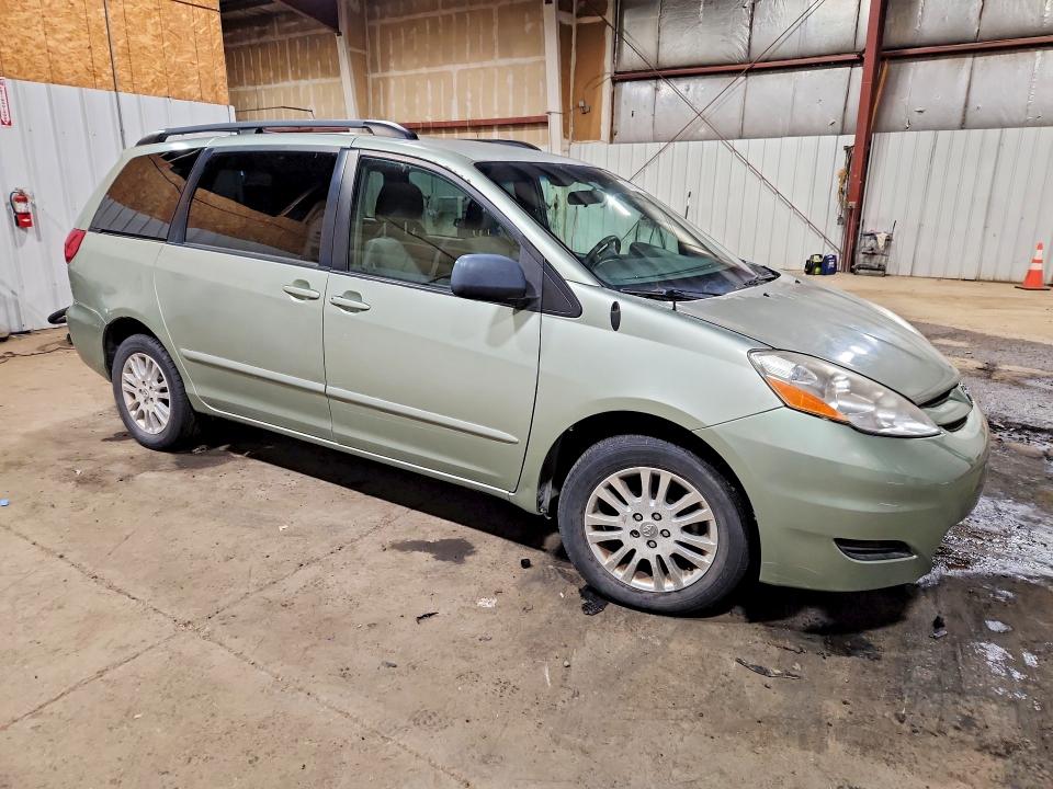 62008536 :رقم المزاد ، 5TDBK23C98S014900 vin ، 2008 Toyota Sienna مزاد بيع