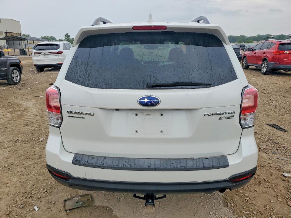 2017 Subaru Forester მანქანა იყიდება აუქციონზე, vin: JF2SJAGC6HH546960, აუქციონის ნომერი: 62694336