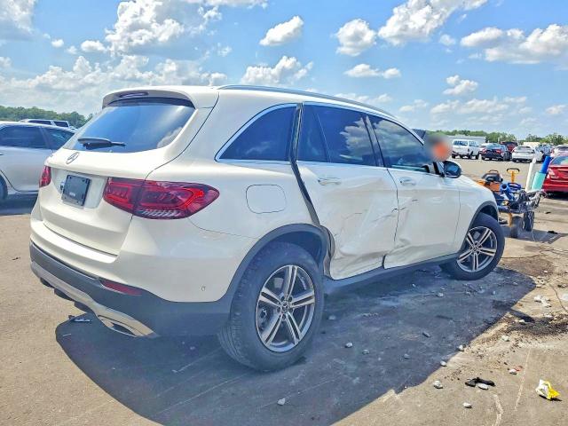 60200186 :رقم المزاد ، W1N0G8DB3NV380119 vin ، 2022 Mercedes-benz Glc مزاد بيع